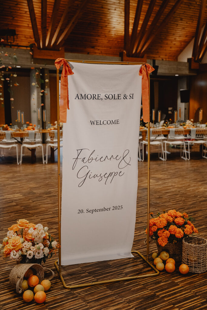 Welcome Banner zur Hochzeit auf Stoff